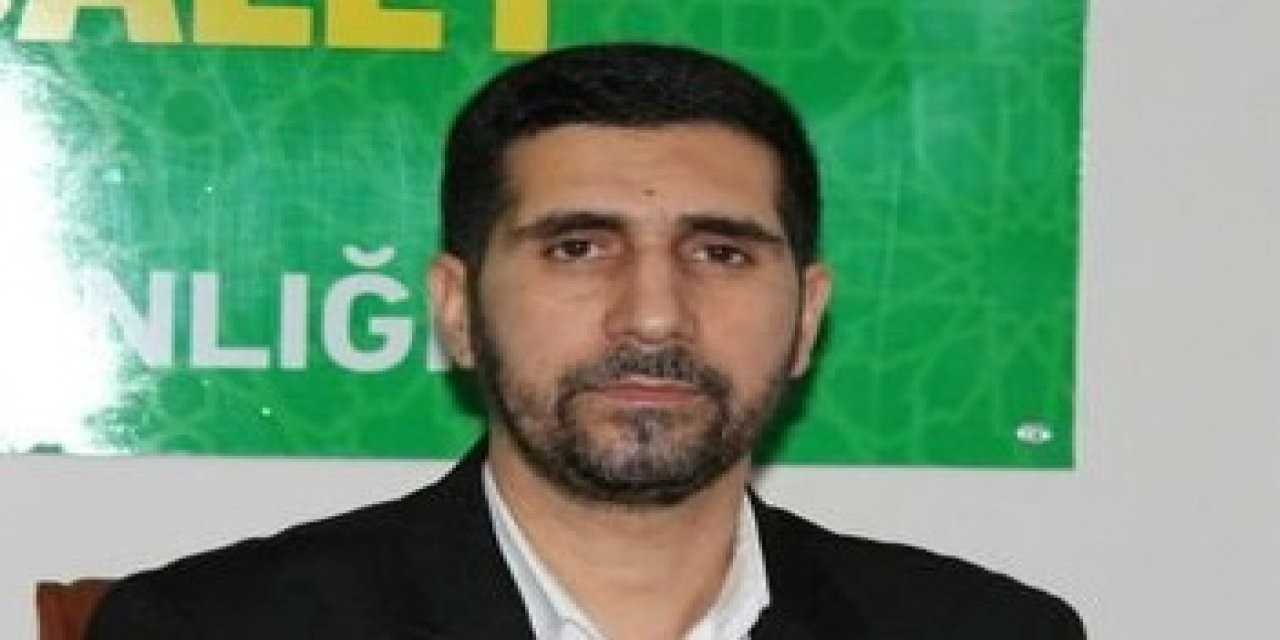 Tek kelimeyle alçaksınız! Sizde hiç utanma arlanma yok mu