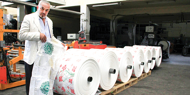 Tek kullanımlık seccade üretildi