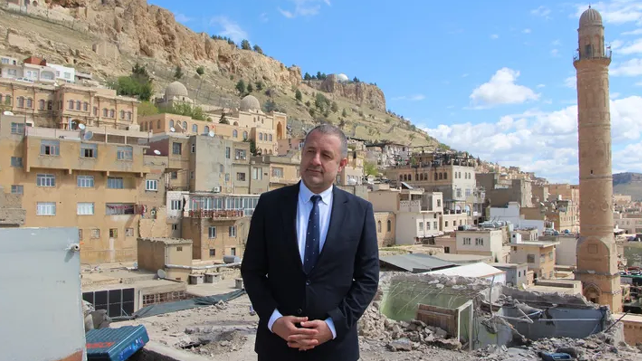 Tek tek betonarme yapıları yıkıyorlar! Bu şehir komple açık hava müzesine dönüşüyor