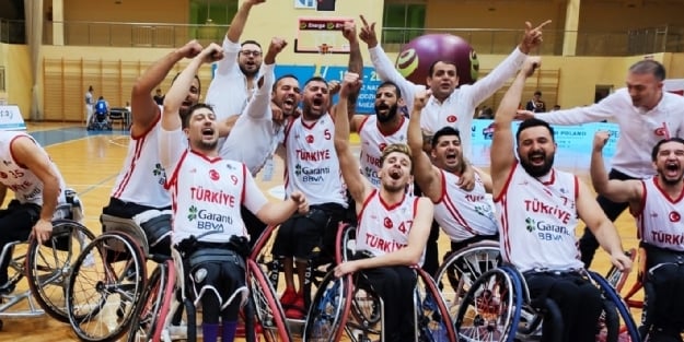 Tekerlekli Sandalye Basketbol Milli Takımımız Avrupa 3'üncüsü oldu