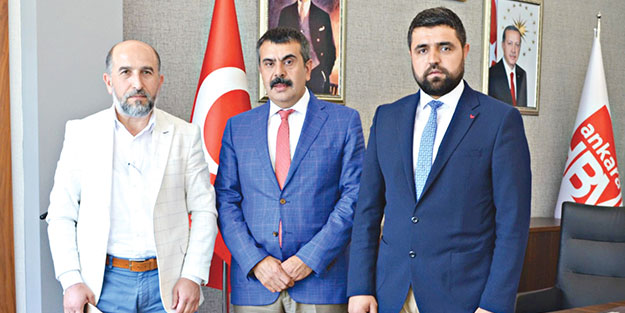 Tekin: Gençlerimizi geleceğe hazırlıyoruz