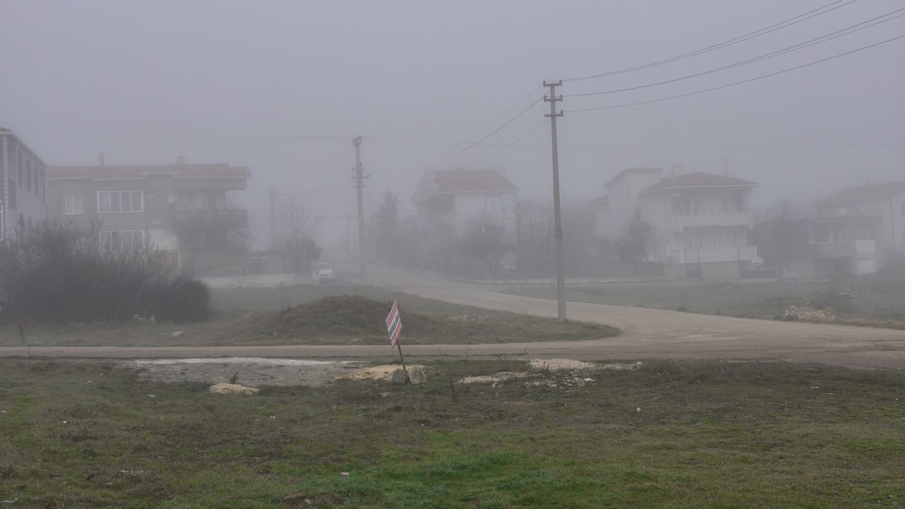 Tekirdağ ve Keşan’da sis hayatı olumsuz etkiledi