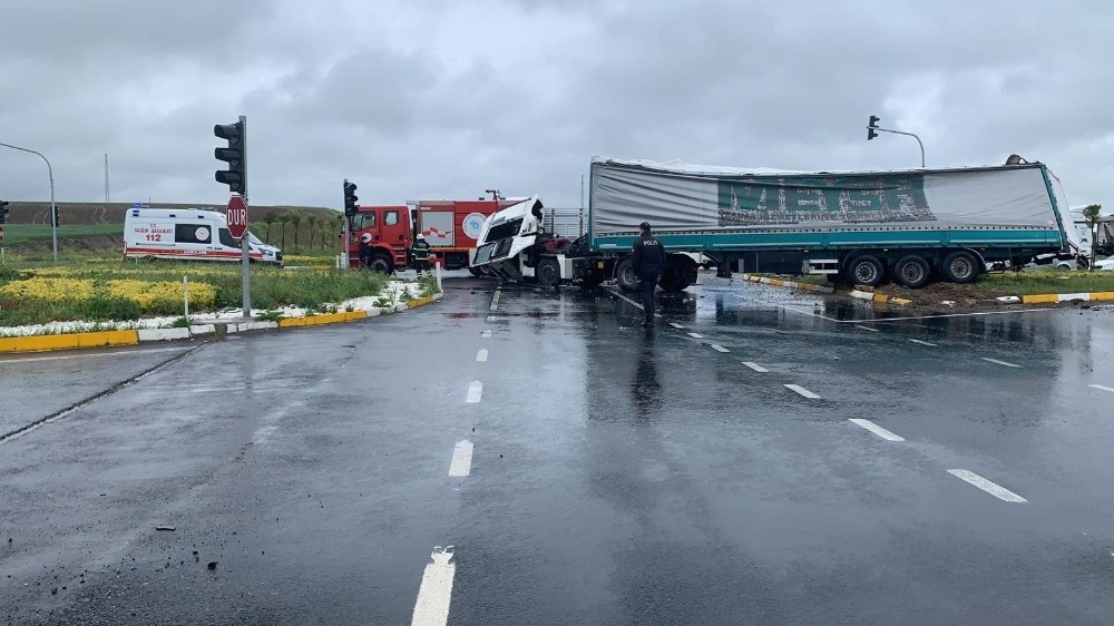 Tekirdağ’da 2 tır çarpıştı: 1 yaralı 