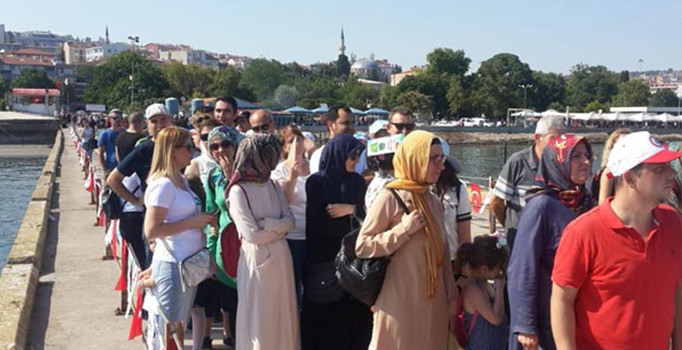 Tekirdağ'da bedava balık yoğunluğu!