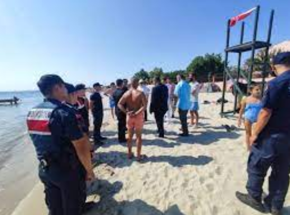 Tekirdağ’da boğulma tehlikesi geçiren 3 kişiden biri hayatını kaybetti