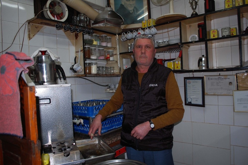 Tekirdağ’da çaycıyı darp ettiler 