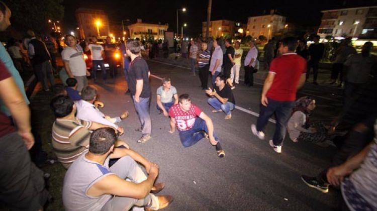 Tekirdağ'da duyan oraya koştu: Yolu kapattılar!