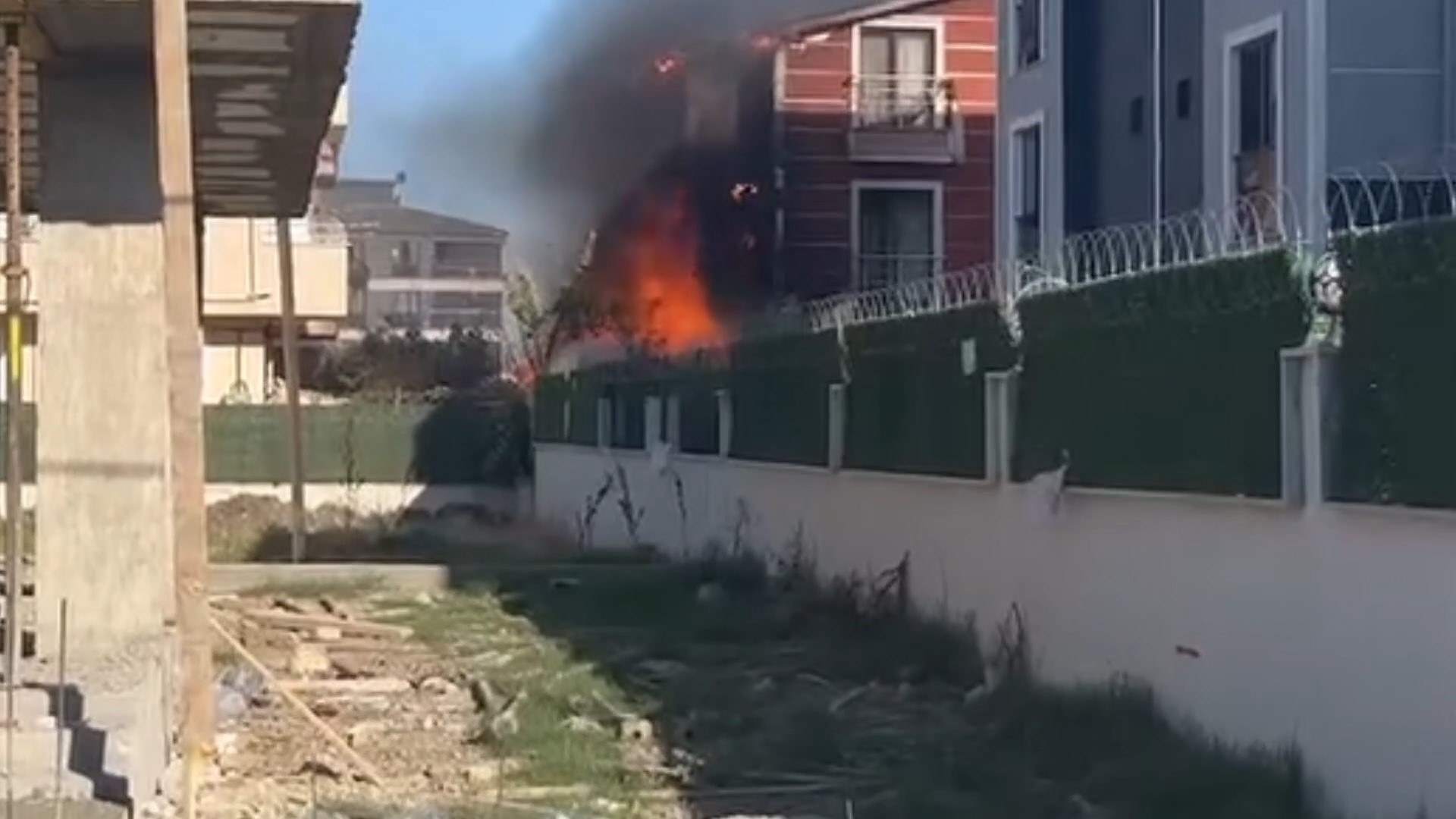 Tekirdağ'da ev yangını paniğe neden oldu