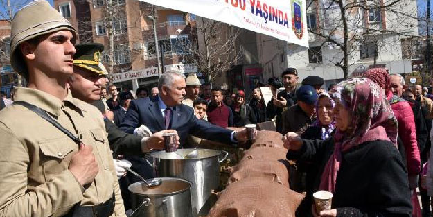 Tekirdağ'da halka hoşaf ve çorba dağıtıldı