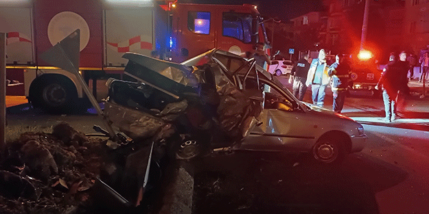 Tekirdağ'da iki otomobilin çarpıştığı kazada 4 kişi yaralandı