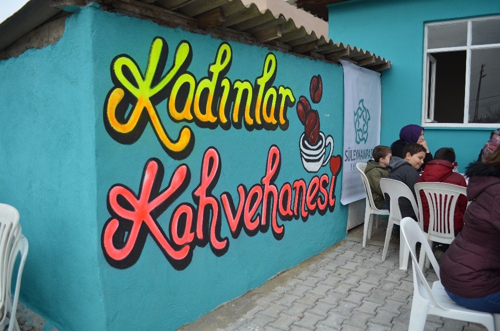 Tekirdağ’da kadınlara özel kahvehane açıldı 