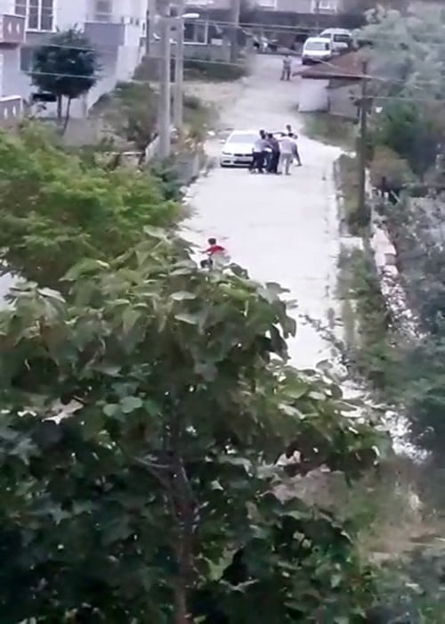 Tekirdağ’da korkunç görüntüler: Kavgaya otomobil de karıştı 