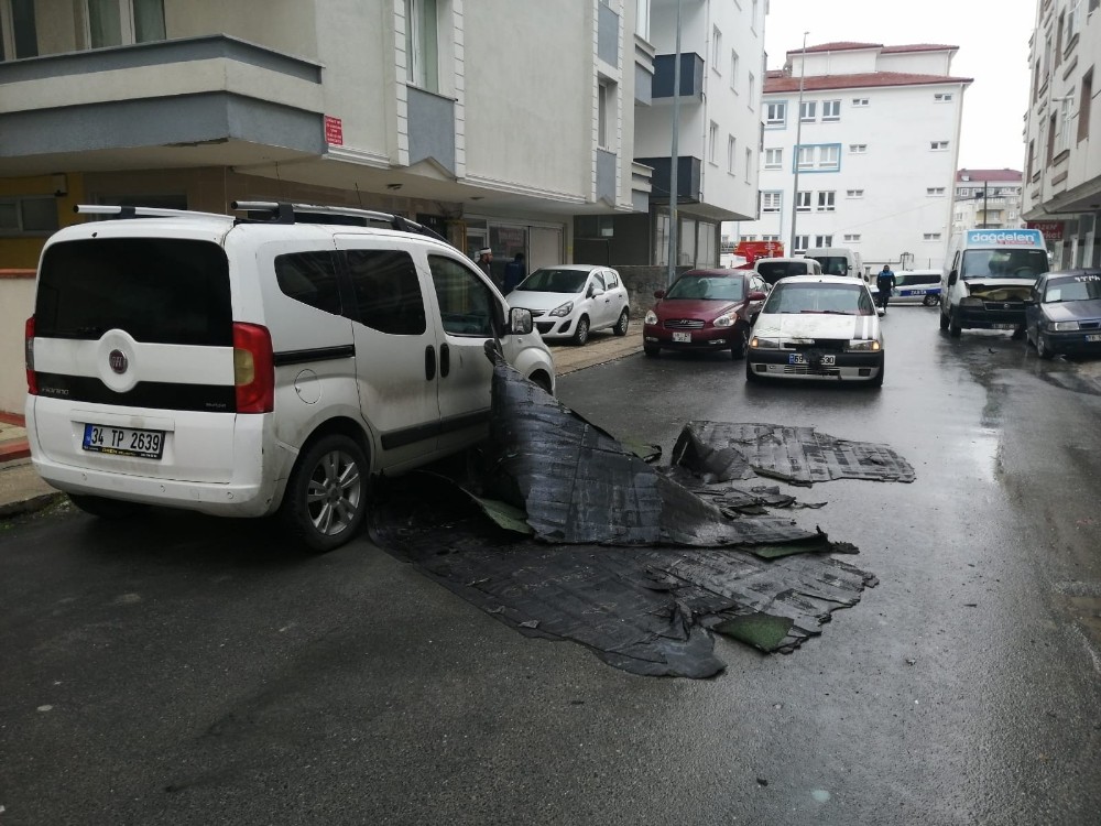 Tekirdağ’da şiddetli rüzgar kasıp kavuruyor 