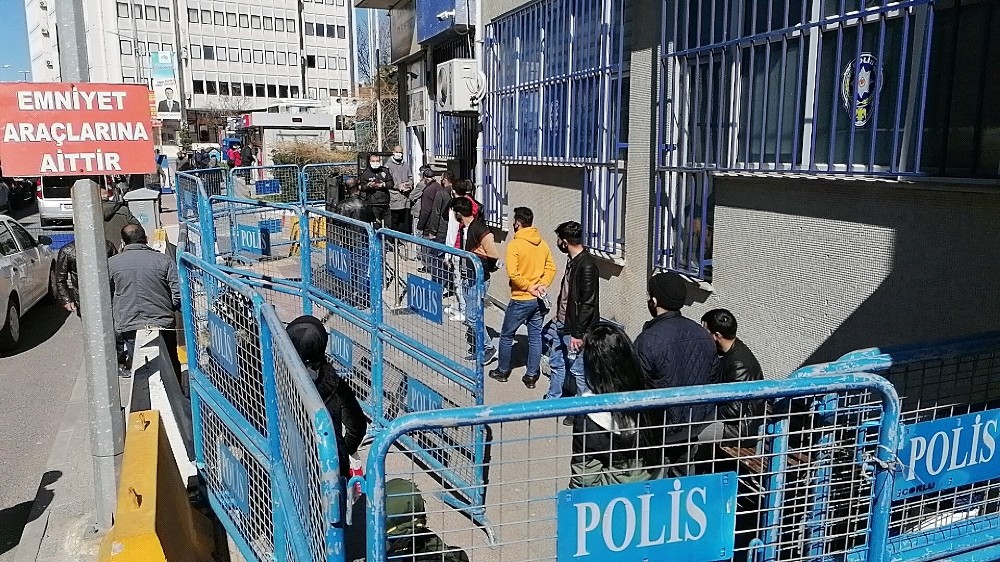 Tekirdağ’da sosyal mesafe uygulaması 25 kişiye ceza 