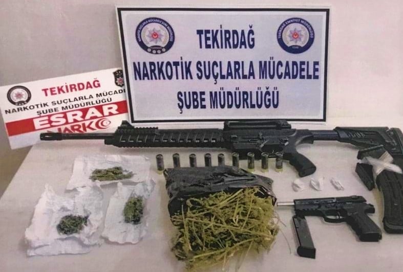 Tekirdağ’ın 4 ilçesinde uyuşturucu operasyonu: 15 gözaltı 