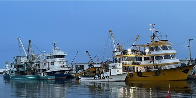 Tekirdağlı balıkçılar 'vira bismillah' diyerek denize açıldı