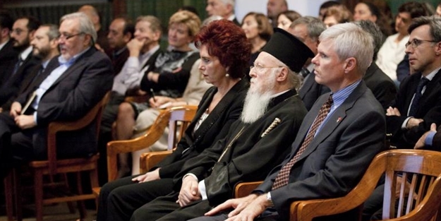 Tekke binasını ‘Bizans’laştırdılar açılışa Patrik’i çağırdılar!