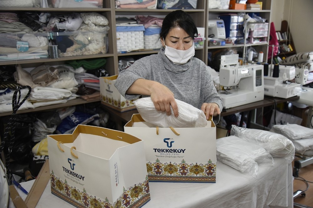 Tekkeköy Belediyesi koruyucu maske üretiyor 