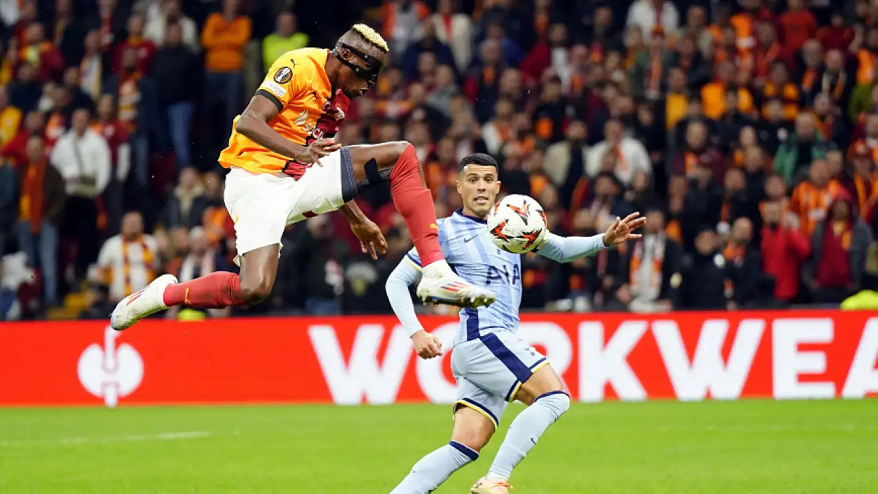 Teklif gelmezse Galatasaray’da kalacak! Osimhen’in nerede oynamak istediği açıklandı