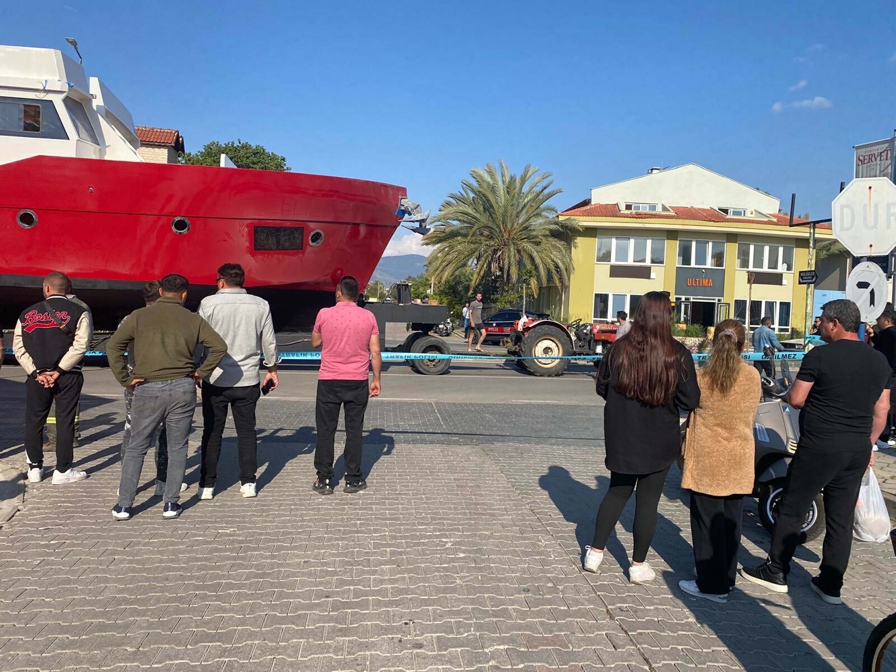 Tekneden yola çakıldı, hayatını kaybetti