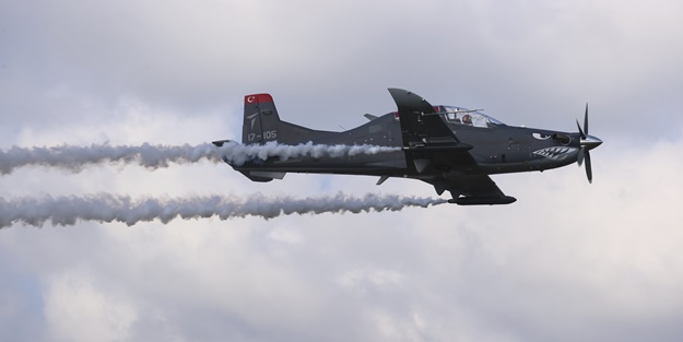 TEKNOFEST gösteri uçuşları hayran bıraktı