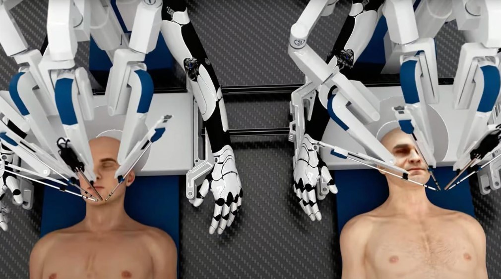 Teknolojide daha neler göreceğiz! Kafa nakli yapmak için robotlar eğitiliyor