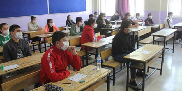 Tekrar uzaktan eğitim mi olacak? Yüz yüze eğitime ara verilecek mi?