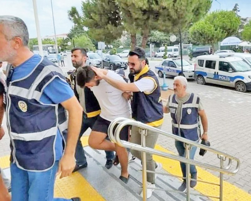 Teksas'a dönen Çeşme'de Emniyet ve Jandarma'dan ortak operasyon
