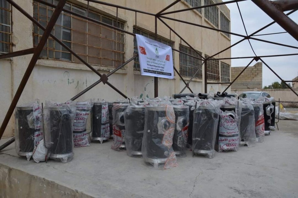 Tel Abyad ve Resulayn’da çocuklar üşümeyecek 