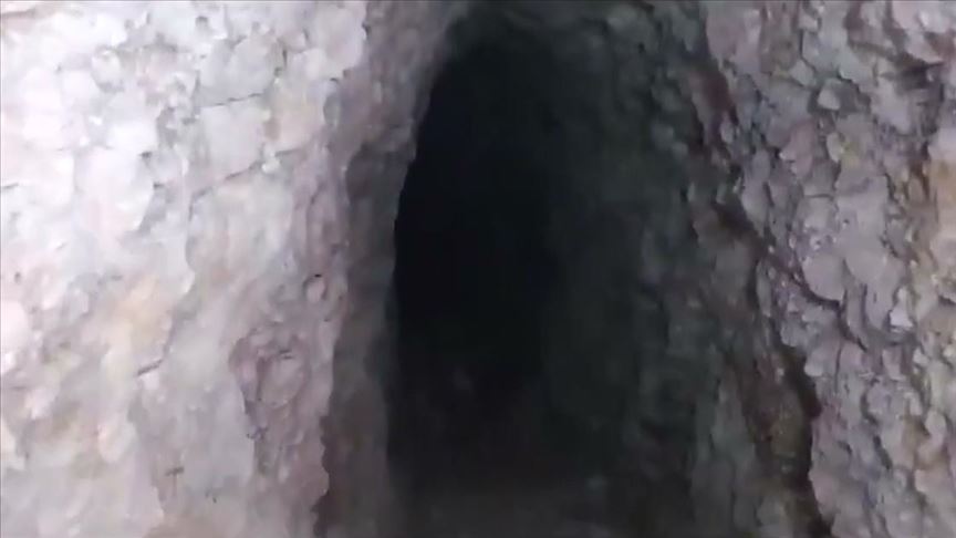 Tel Abyad'da teröristlerce kullanılan binaya açılan tünel bulundu