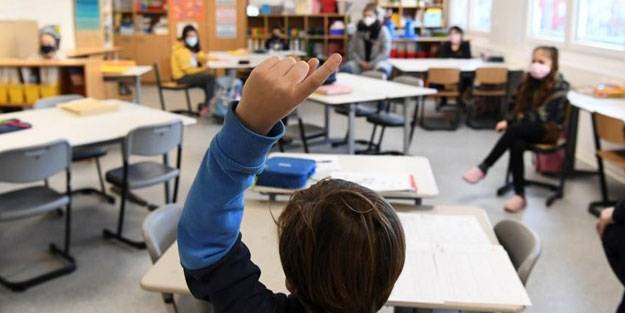 Telafi eğitim ders saatleri Telafi eğitim zorunlu mu? Telafi eğitimde dersler hangileri olacak?