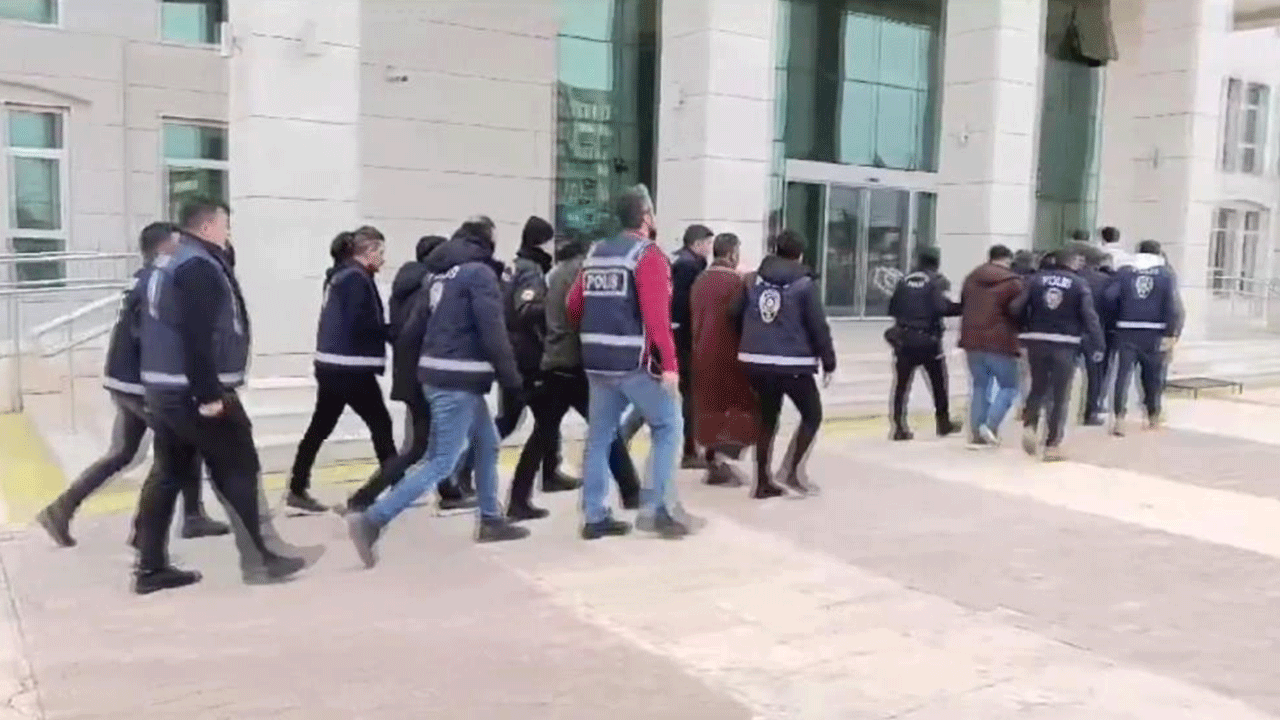 Telefon dolandırıcıları paketlendi