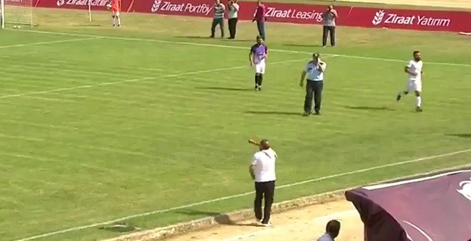 Telefon görüşmesiyle maça damga vurdu