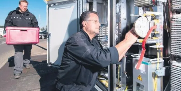 Telefon şirketleri internetsiz kaldı