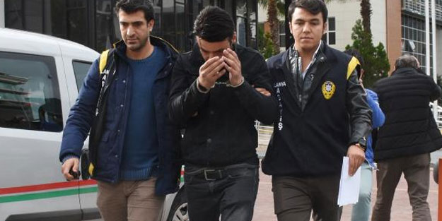 Telefonda 'Emniyet müdürüyüm' diyen dolandırıcı suçüstü yakalandı