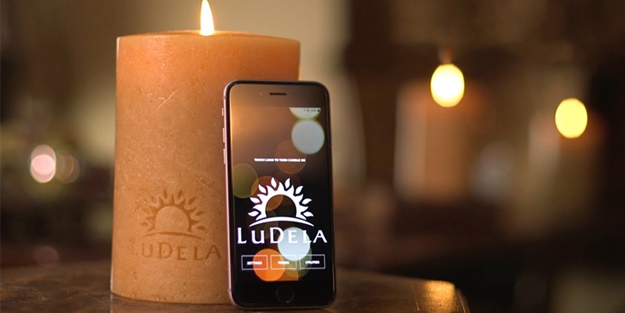 Telefonla kontrol edilebilen akıllı mum üretildi