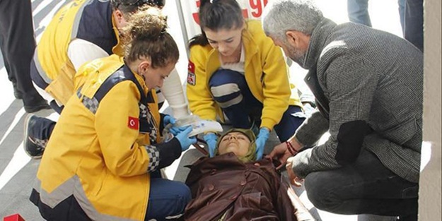 Telefonla konuşurken ikinci kattan düştü