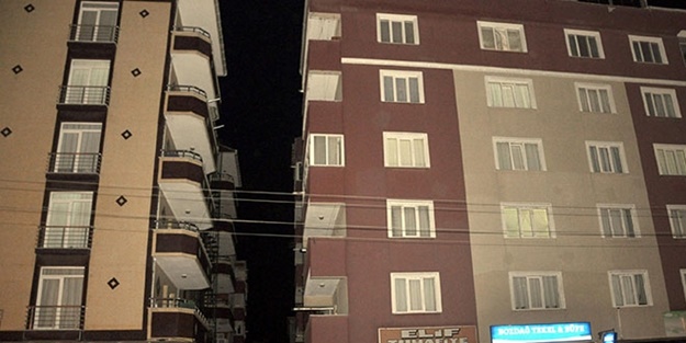 Telefonla konuşurken pencereden düşerek öldü