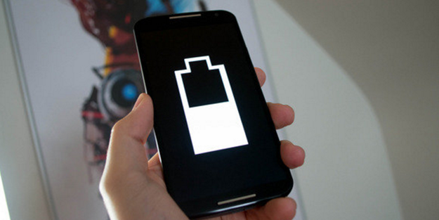 Telefonlarda siyah arkaplan batarya süresini uzatır mı?