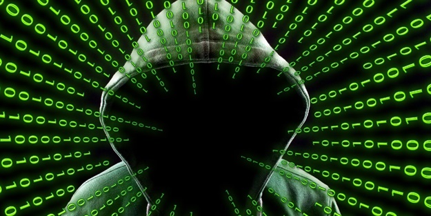 Telefonları dinleyen yazılımın görüntüleri ortaya çıktı