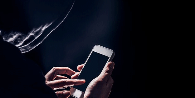 Telefonuna gelen şifreyi söyledi, banka hesabına bakınca gözlerine inanamadı!