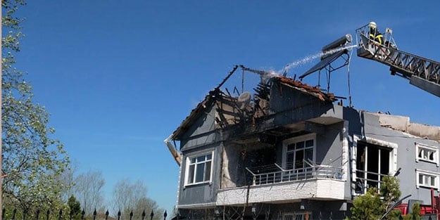 Televizyon patladı, ev kül oldu!