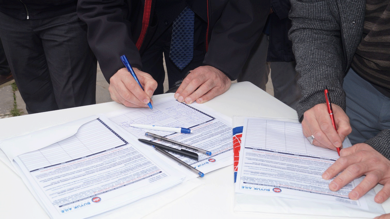 Televizyondaki ahlaksızlığa karşı 81 ilde imza kampanyası: Durdurun bu ahlaksızlığı