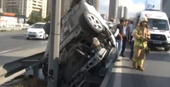 Tem Bağlantı Yolu'nda sınava giden öğretmenler kaza yaptı