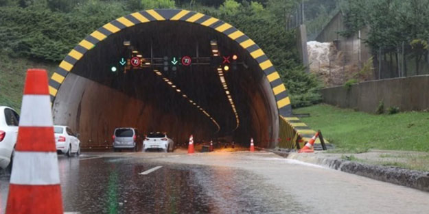 TEM Otoyolu trafiğe kapandı