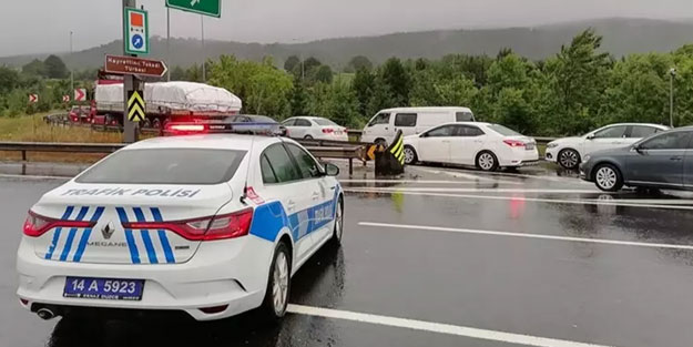 TEM otoyolu trafiğe kapatıldı