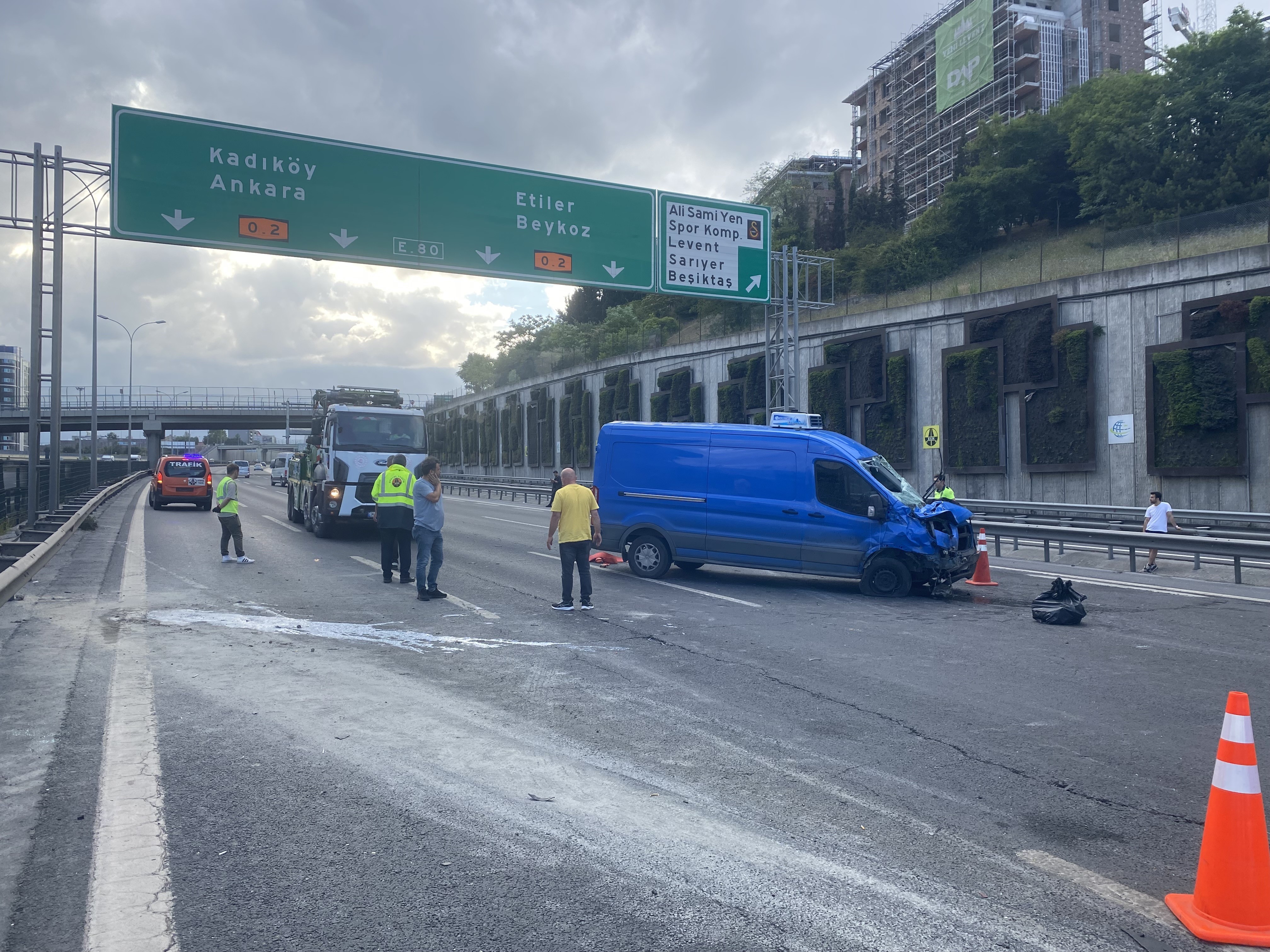 TEM Otoyolu'nda kaza: 1 ağır yaralı