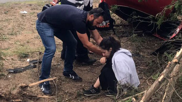 TEM otoyolunda takla atan araçtan baba kız yaralı kurtuldu