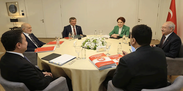Tembel Davutoğlu 7’li masanın ortakları meydanlarda boy gösterirken Davutoğlu ortalarda gözükmüyor