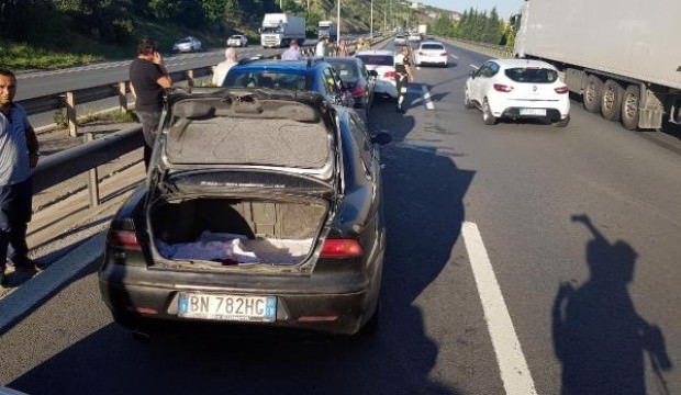 TEM'de 5 araç birbirine girdi!